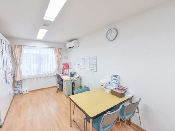 明るいケアルームの様子