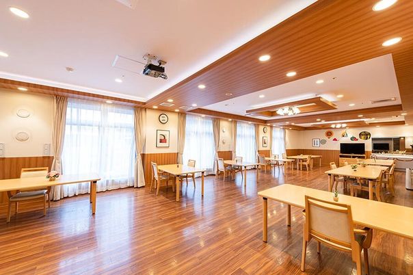 広々とした快適な食堂