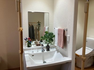 アクセサリー付き洗面所