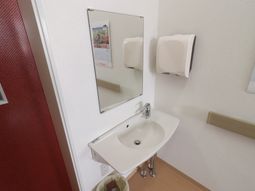 洗面台のある清潔な空間
