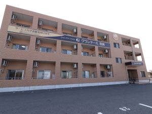 清潔感のある外観の建物