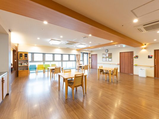 快適な食堂の内装