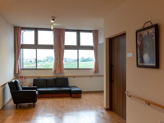 静かな共有ラウンジ