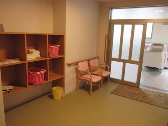 居室の出入口と内装