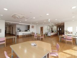 明るいダイニングルーム