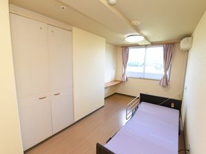 明るい清潔な居室
