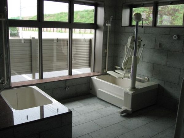 清潔な浴室設備