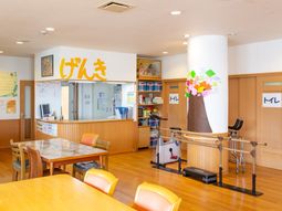 リビングエリアとフロント