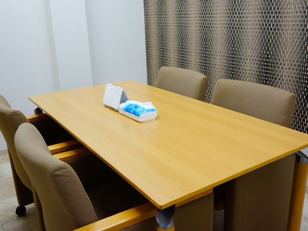 会話を楽しむテーブルセット