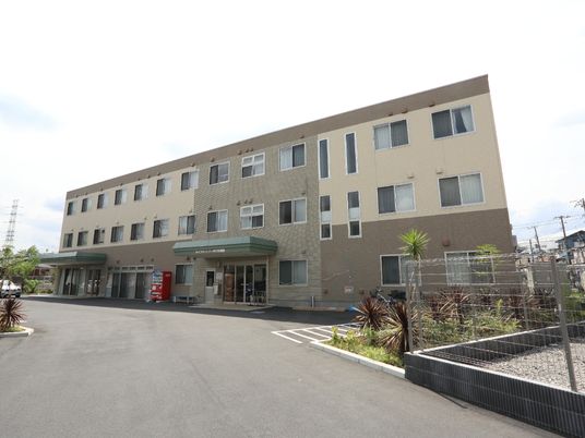 清潔感のある建物の外観