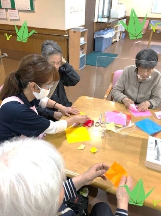 手工芸を楽しむ居室