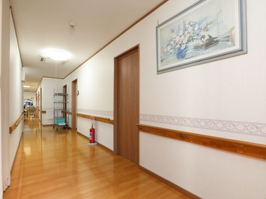 温かみのある廊下