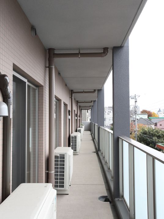 外部通路の風景