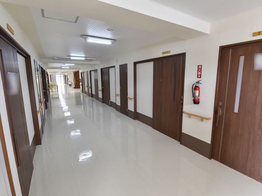 清潔な明るい廊下