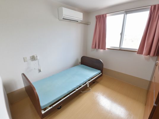 清潔な個室の居室