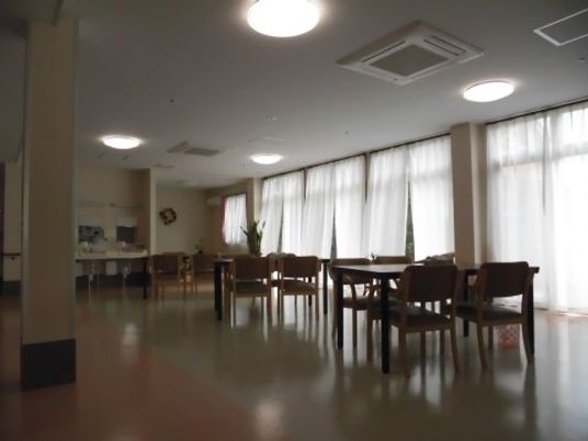 共用ダイニング風景