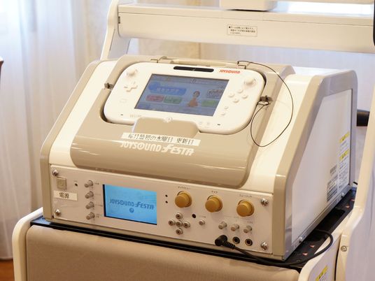 多機能娯楽機器