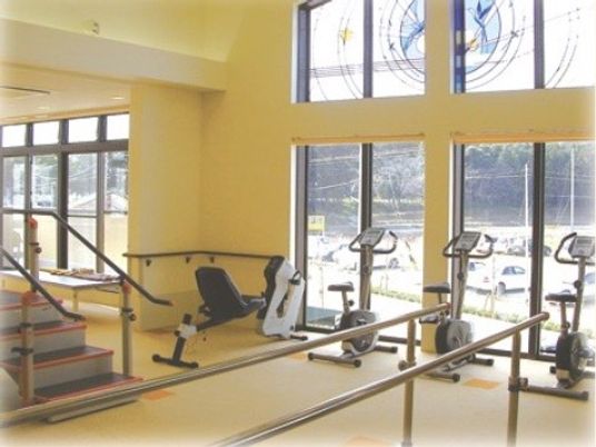 明るい機能訓練室