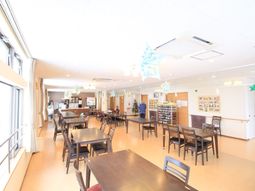 明るいダイニングルーム