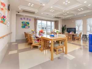 明るく広々とした多目的室