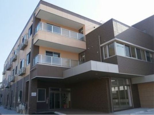 清潔感のある建物の外観