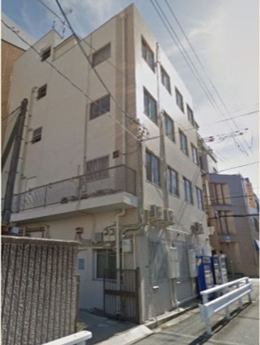 都市型建物の外観