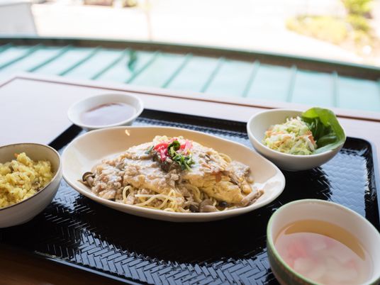 和風の食事セット