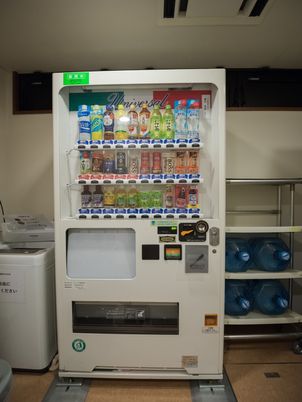 自動販売機配置の休憩室