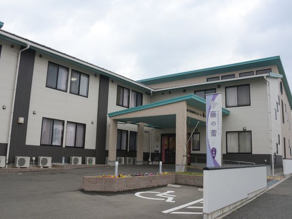 清潔な外観の建物