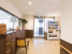 廊下に設置された自動販売機