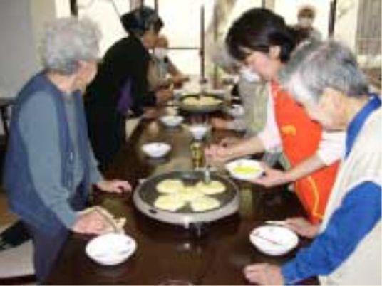 共同調理活動の様子