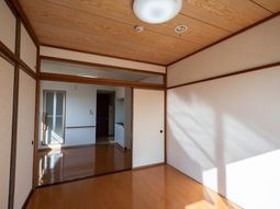 和室と廊下の空間