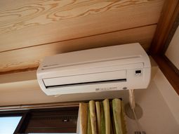 室内に設置されたエアコン