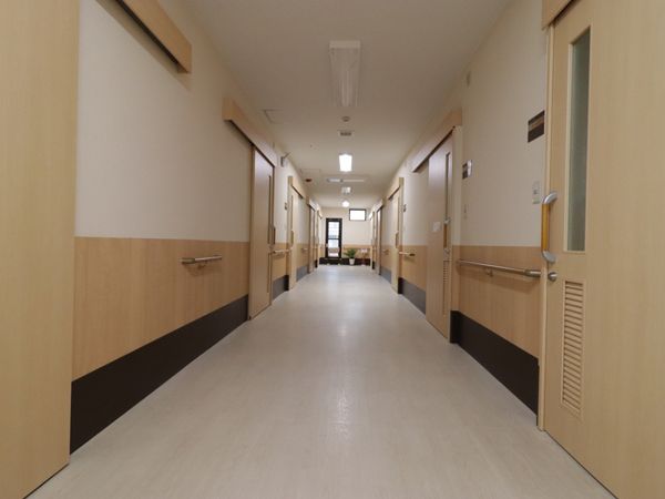 清潔感ある廊下の様子