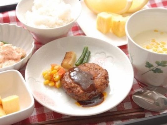 バランスの良い食事風景