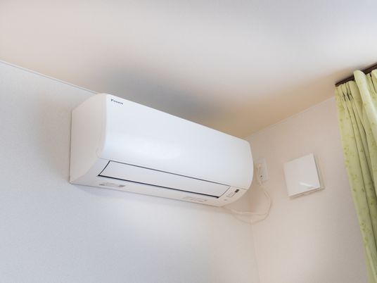 清潔なエアコンの設備