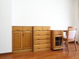 洋室の家具セット
