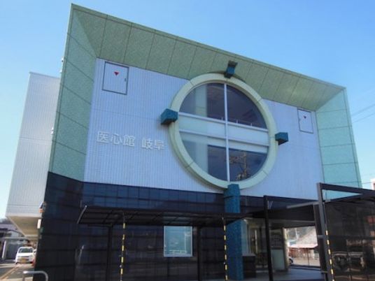 外観のモダンな建物