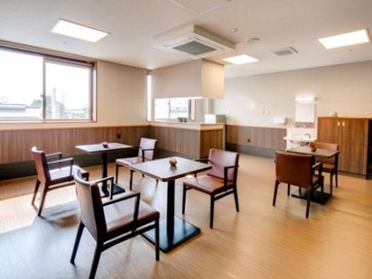 快適な共用ダイニング空間