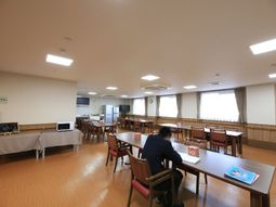 広々ダイニングルーム