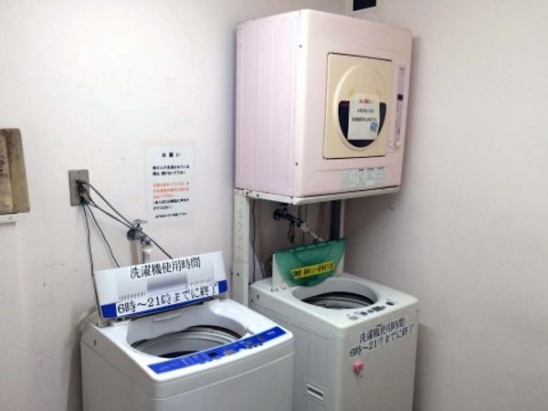 洗濯機と乾燥機がある空間