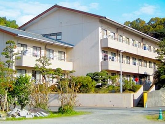 外観の建物全景  