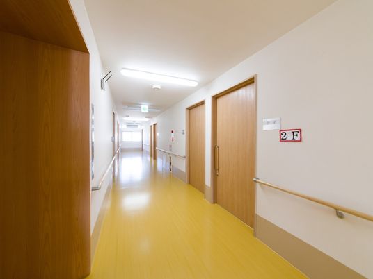 暖かみのある廊下