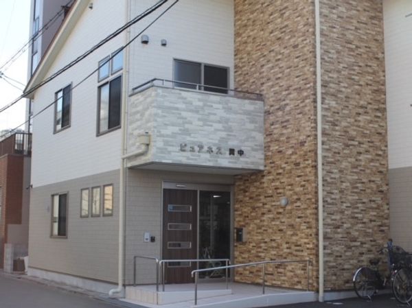 きれいな建物のエントランス