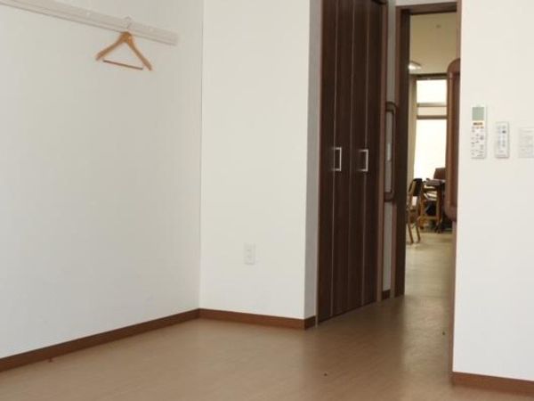 居室入口付近の様子