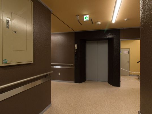 安全なエレベーターホール