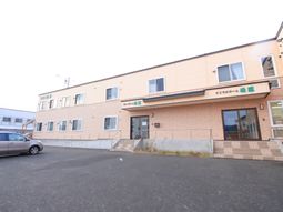 清潔感のある建物正面