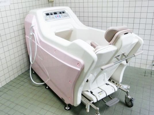 高機能な浴槽設備