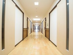 清潔な廊下の風景