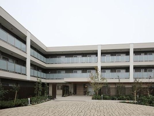 中庭が見える建物